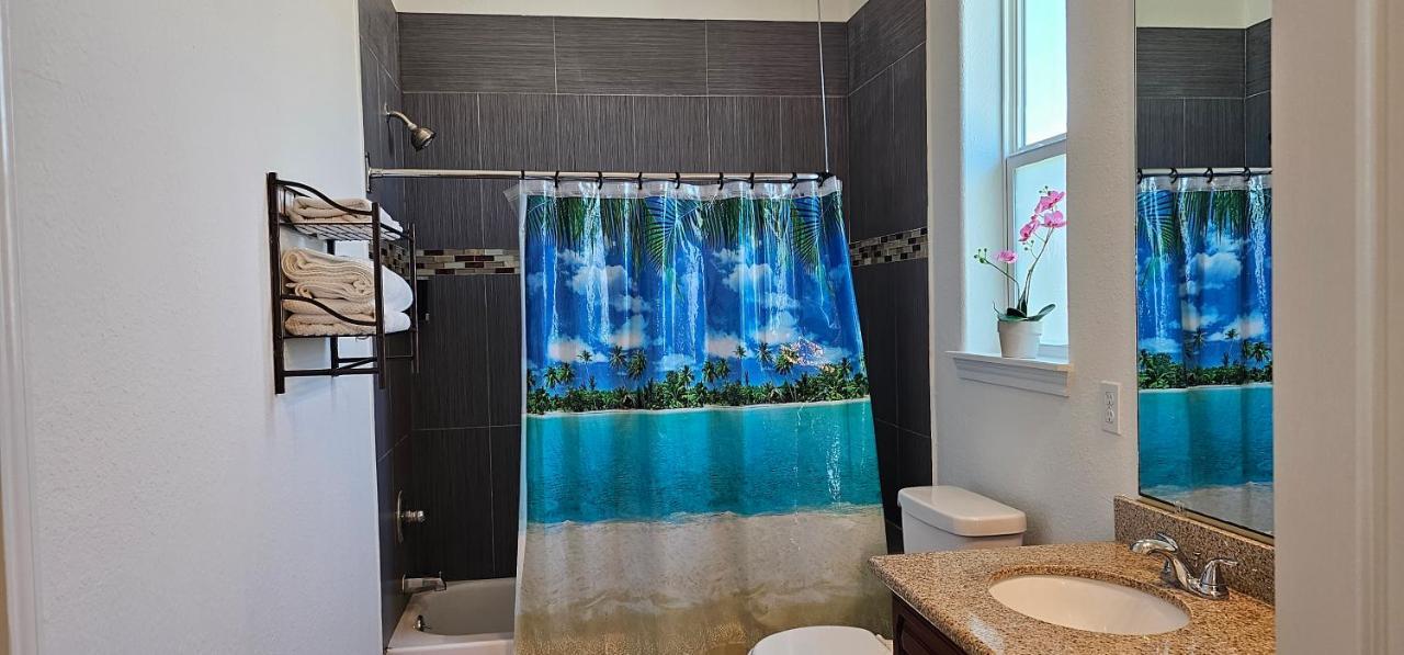 Private Beach -- Away From The Crowds - Ocean Views -Short Drive To Moody Gardens, Schlitter Bahn, Pleasure Pier Galveston Extérieur photo